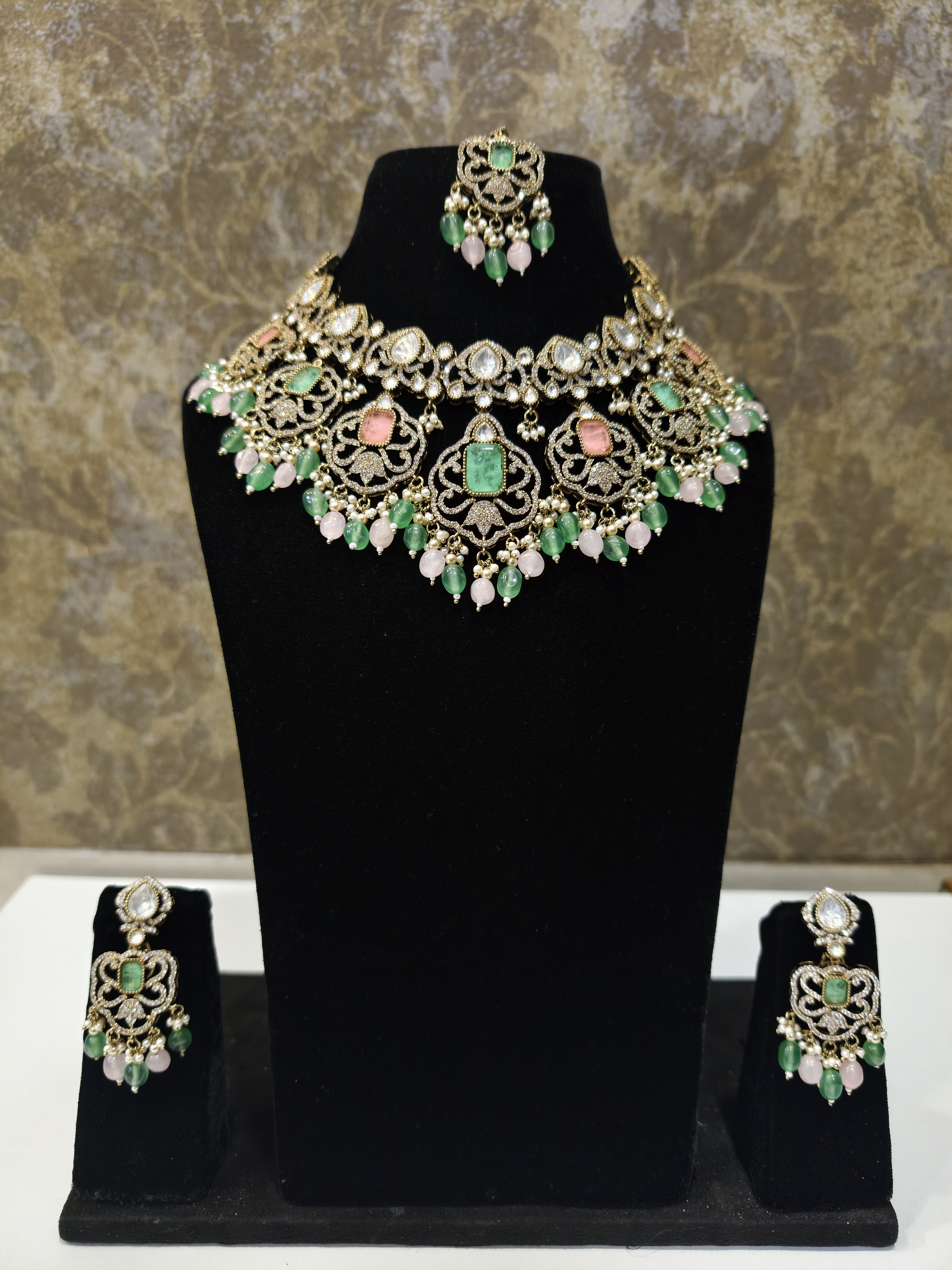 Rajsi Pushpa Set